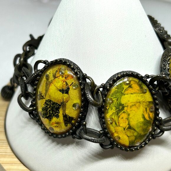 Avon Victorian Christmas Scenes Bracelet Antique Brass Tone Signed - Picture 11 of 12